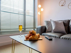 Pass the Keys Prime Modern 1 Bed in City Centre - With Parking